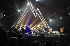 Hillsong: Let Hope Rise 2016